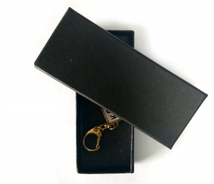 Классическая черная коробка для брелка  ― Интернет-магазин оригинальных подарков Tuk-i-tuk.ru